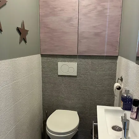 3 Pieces Au Pied De La Promenade Du Paillon *