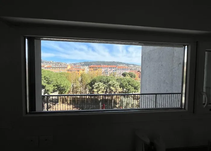 3 Pieces Au Pied De La Promenade Du Paillon דירה *