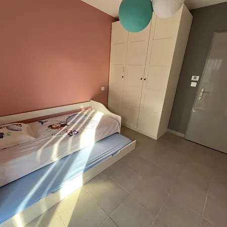Apartment 3 Pieces Au Pied De La Promenade Du Paillon Nice